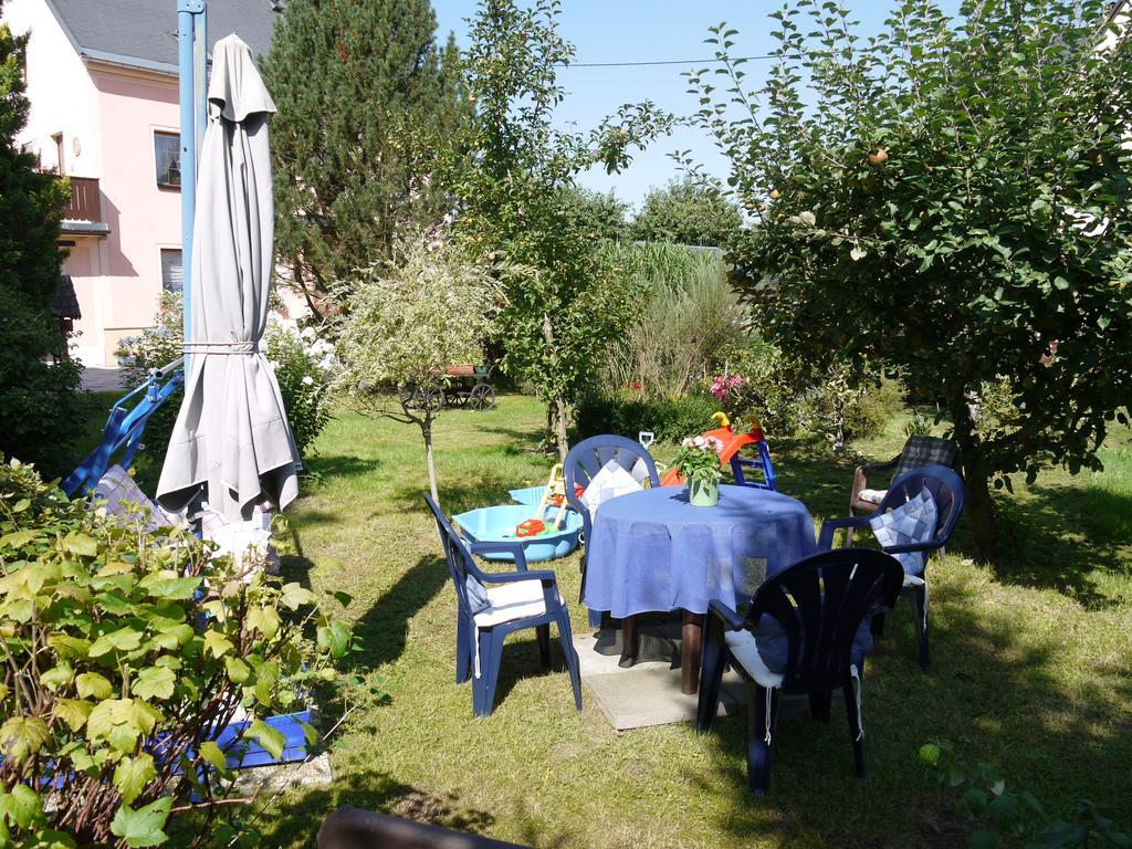 Familien-Ferienwohnung Haustein Konigswalde Exterior photo