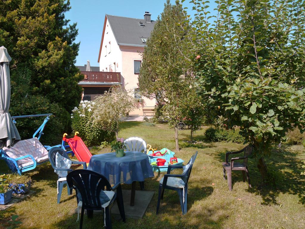 Familien-Ferienwohnung Haustein Konigswalde Exterior photo